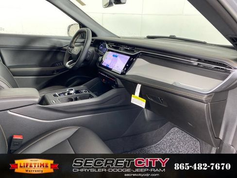 New 2026 Jeep Cherokee Limited AWD/4WD image 31