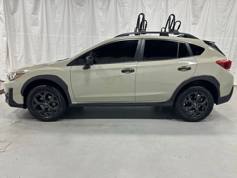 Used 2023 Subaru Crosstrek 2.0i Premium w/ Special Edition AWD/4WD image 4