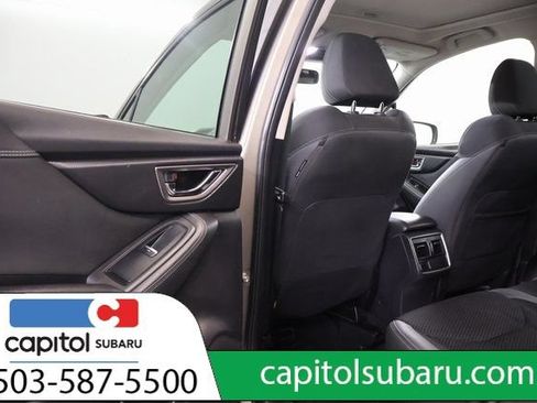 Used 2019 Subaru Forester Premium AWD/4WD image 30