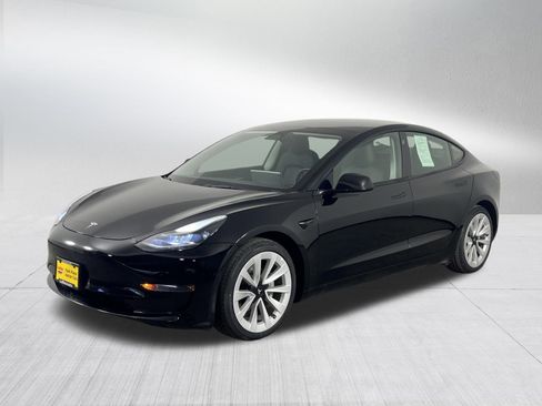 Used 2022 Tesla Model 3 Long Range image 3