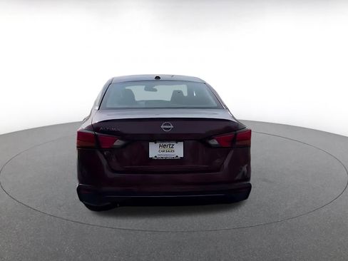 Used 2025 Nissan Altima 2.5 SV image 11