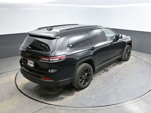 Used 2024 Jeep Grand Cherokee L Laredo image 46