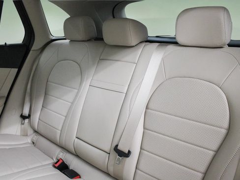 Used 2022 Mercedes-Benz GLC 300 image 25