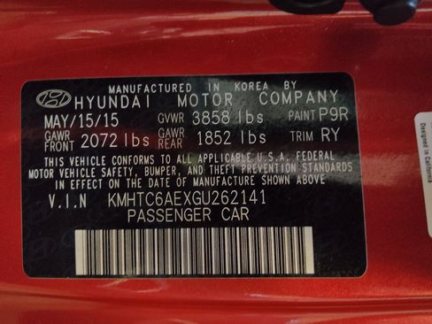 Used 2016 Hyundai Veloster Turbo FWD image 33