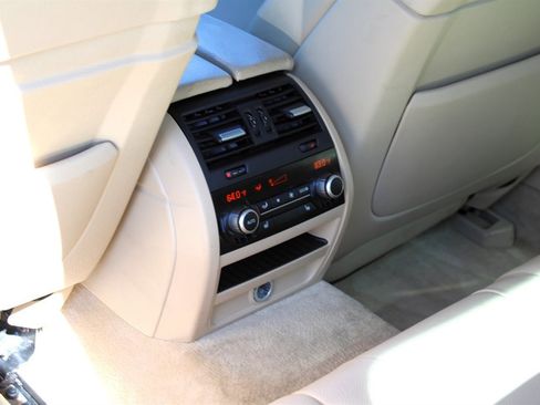 Used 2011 BMW 550i Sedan image 20