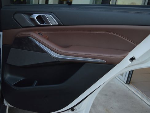 Certified 2025 BMW X5 sDrive40i w/ Premium Package image 32