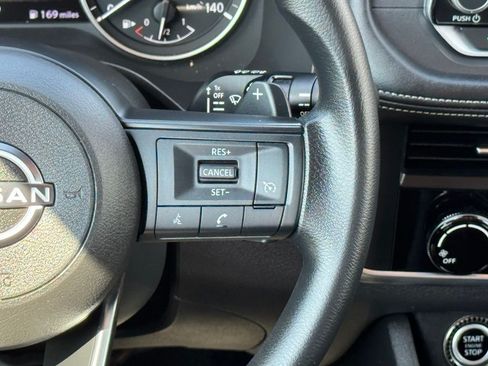 Used 2023 Nissan Rogue S FWD image 26