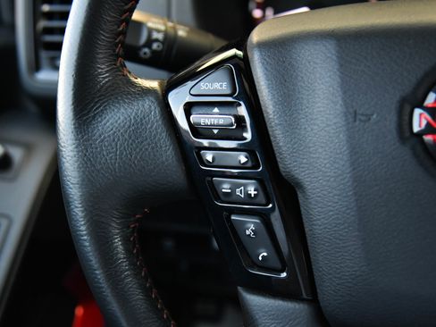 Used 2022 Nissan Frontier Pro-X RWD image 29