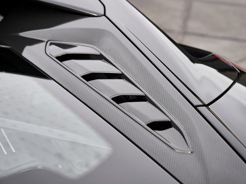 Used 2023 Lamborghini Huracan Tecnica image 24