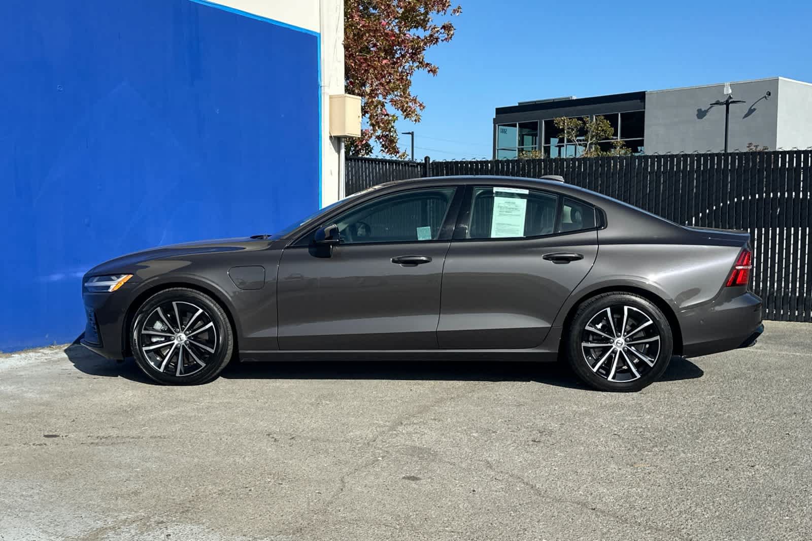 Used 2023 Volvo S60 T8 Plus AWD/4WD image 6