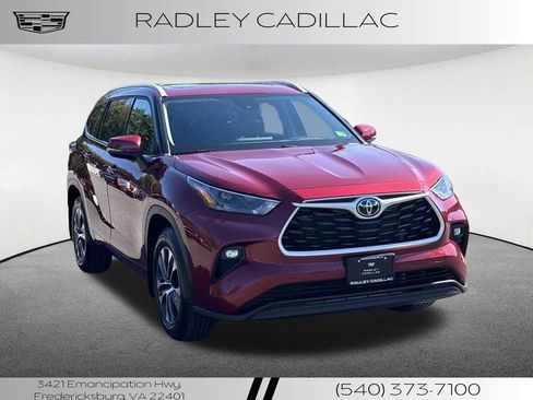 Used 2022 Toyota Highlander XLE image 9