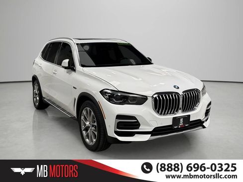 Used 2023 BMW X5 xDrive45e AWD/4WD image 3