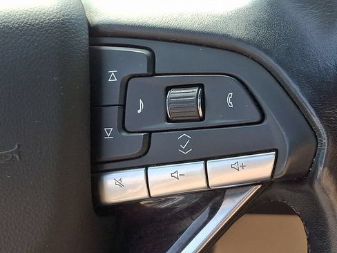 Used 2021 Cadillac Escalade ESV Premium Luxury AWD/4WD image 23