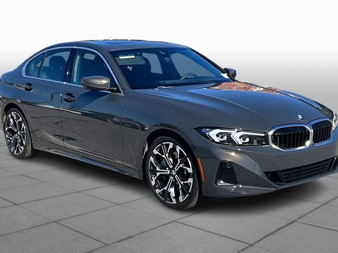 Used 2026 BMW 330i Sedan w/ Premium Package RWD image 2