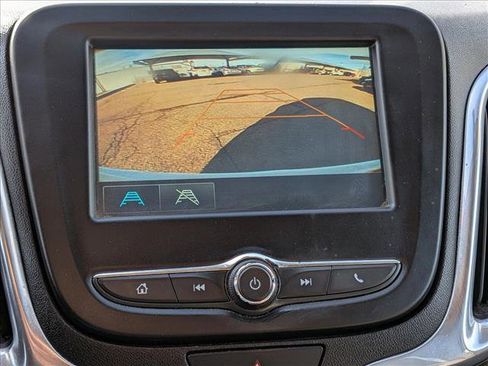 Used 2018 Chevrolet Equinox LT image 14