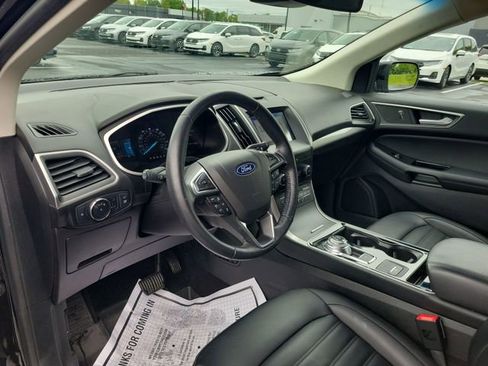 Used 2019 Ford Edge SEL w/ Equipment Group 201A FWD image 19