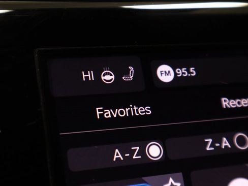 Used 2025 Jeep Grand Cherokee L Altitude image 4