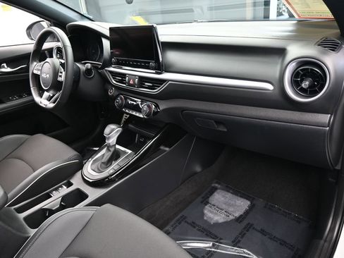 Used 2024 Kia Forte GT-Line image 43