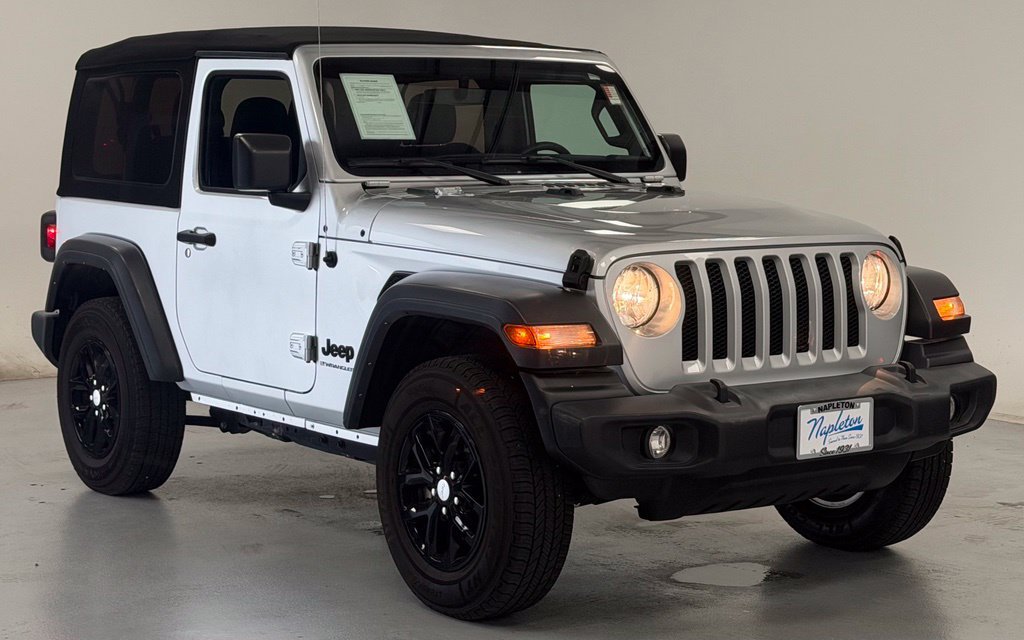 Used 2023 Jeep Wrangler Sport AWD/4WD image 6