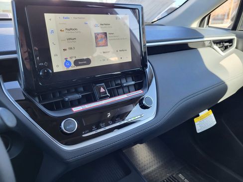 Certified 2026 Toyota Corolla Cross LE w/ Moonroof Package image 11