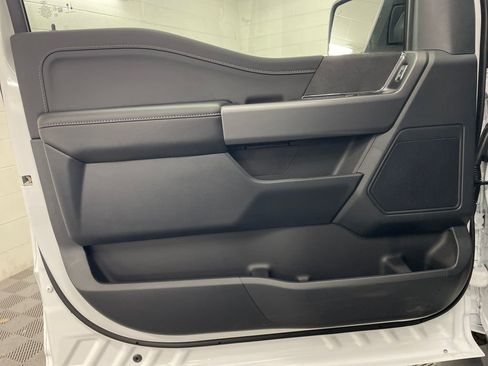 New 2025 Ford F150 XLT w/ Equipment Group 302A MID image 15