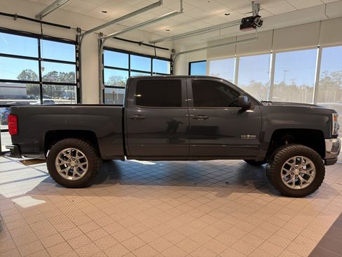 Used 2017 Chevrolet Silverado 1500 LT w/ Texas Edition image 6