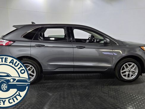 Used 2024 Ford Edge SEL image 8