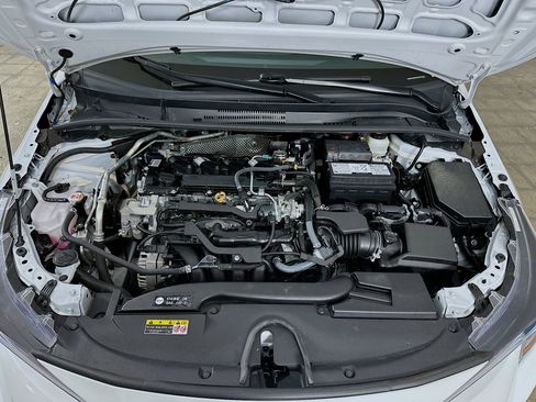 Used 2025 Toyota Corolla LE image 32