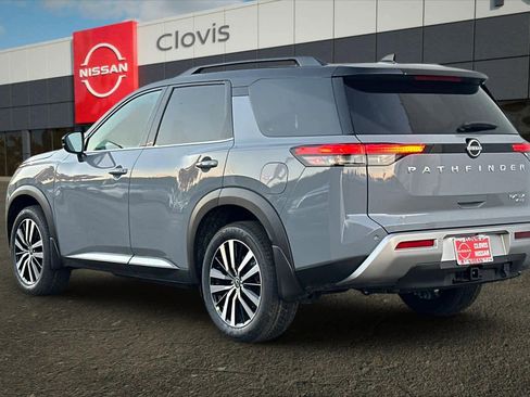 New 2025 Nissan Pathfinder Platinum image 7