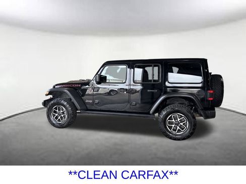 Used 2025 Jeep Wrangler Unlimited Rubicon AWD/4WD image 2