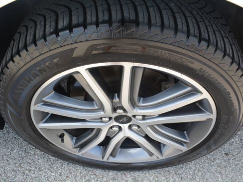 Used 2023 Ford Edge Titanium AWD/4WD image 28