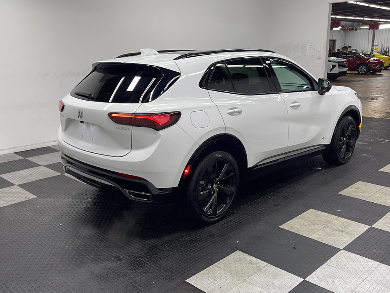 Used 2025 Buick Envision Sport Touring AWD/4WD image 20