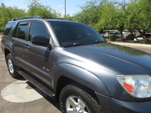 Used 2004 Toyota 4Runner 4WD image 9
