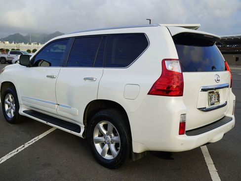 Used 2011 Lexus GX 460 Premium image 28