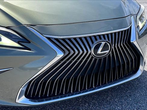 Used 2019 Lexus ES 350 w/ Accessory Package 2 image 30