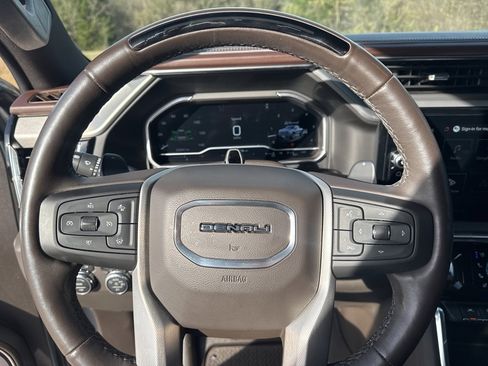 Used 2023 GMC Sierra 1500 Denali image 23