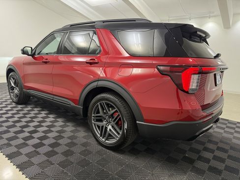 New 2025 Ford Explorer ST-Line w/ Premium Package image 4
