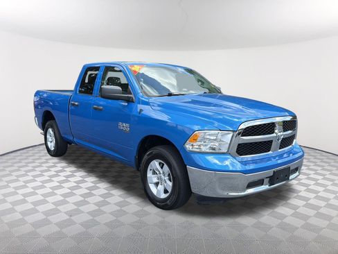 Used 2024 RAM 1500 Classic SLT AWD/4WD image 3