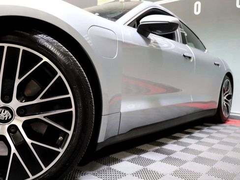 Used 2020 Porsche Taycan 4S image 74