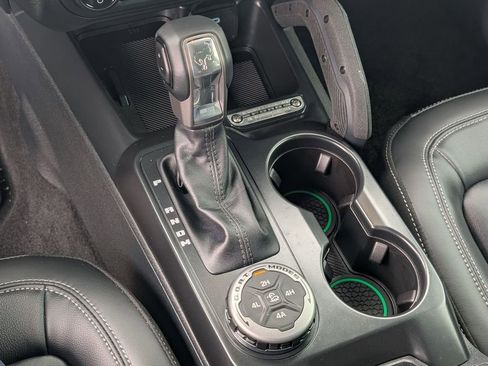 New 2025 Ford Bronco Outer Banks w/ Sasquatch Package AWD/4WD image 31