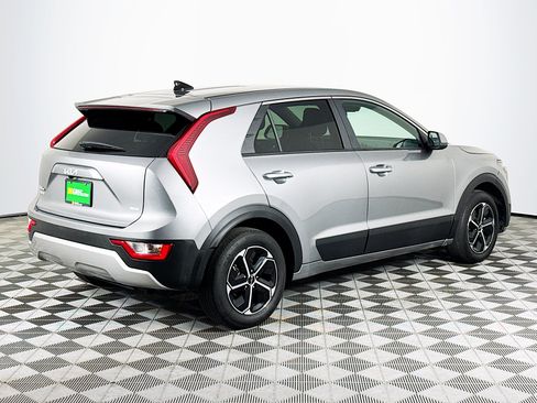 Used 2026 Kia Niro LX FWD image 8