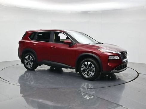 Used 2023 Nissan Rogue SV FWD image 3