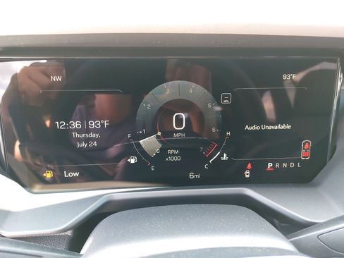 New 2025 GMC Acadia Elevation image 21