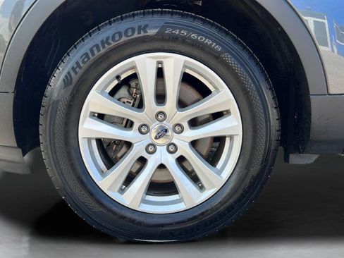 Used 2018 Ford Explorer XLT w/ Equipment Group 201A AWD/4WD image 9