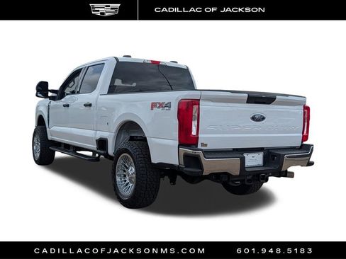 Used 2024 Ford F250 XLT w/ FX4 Off-Road Package image 7