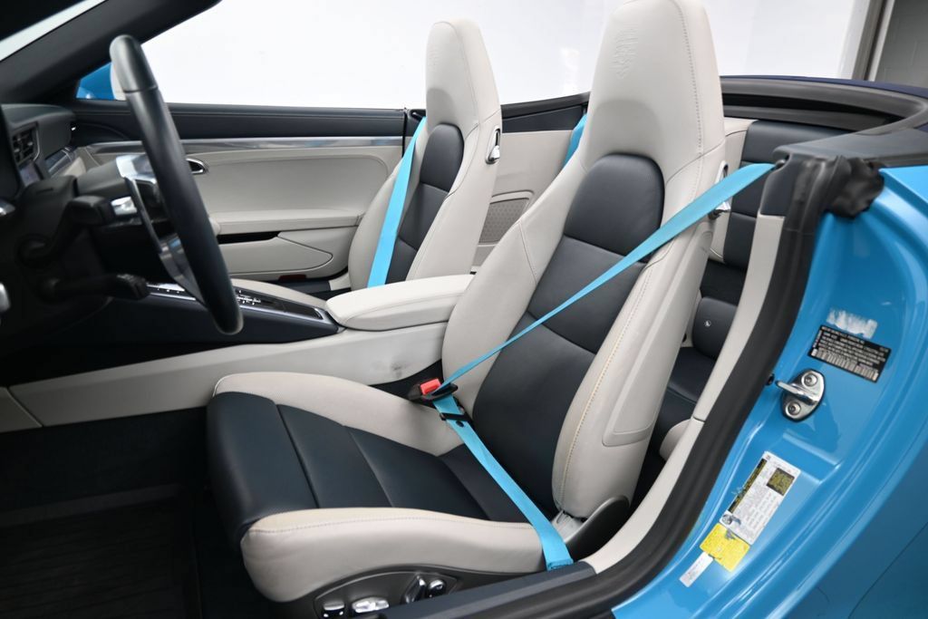 Certified 2019 Porsche 911 Carrera S RWD image 32