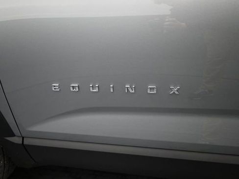 Used 2026 Chevrolet Equinox LT FWD image 21
