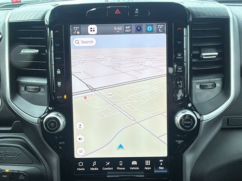 New 2026 RAM 2500 Big Horn AWD/4WD image 25