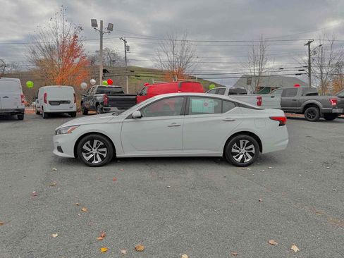 Used 2021 Nissan Altima 2.5 S image 4