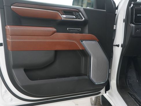 Used 2023 GMC Sierra 1500 Denali Ultimate image 17